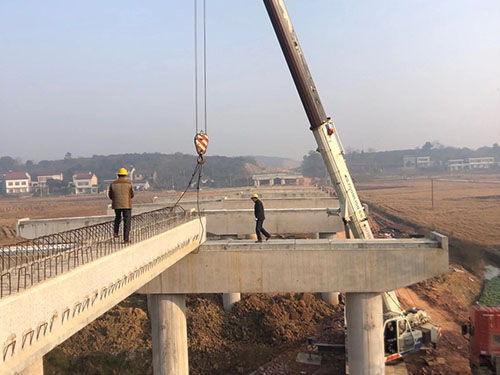 安慈高速五標槽坊大橋架設(shè)中